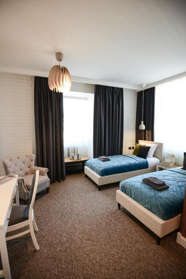 Bahnhofs Hotel Alūksne 外观 照片