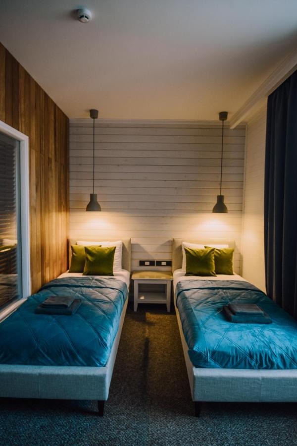 Bahnhofs Hotel Alūksne 外观 照片